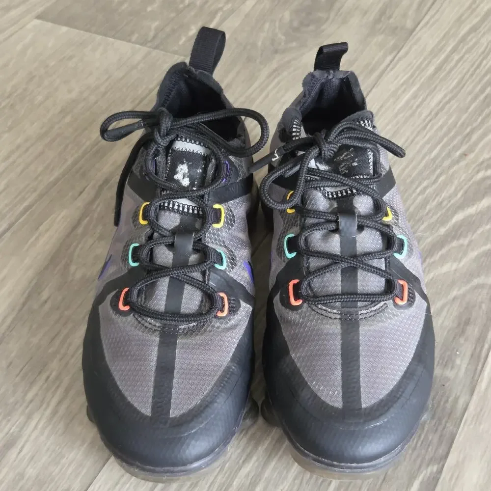 Sz 5Y Nike Air VaporMax Synthetic Low Top Sneakers Gray/Black/Multicolor